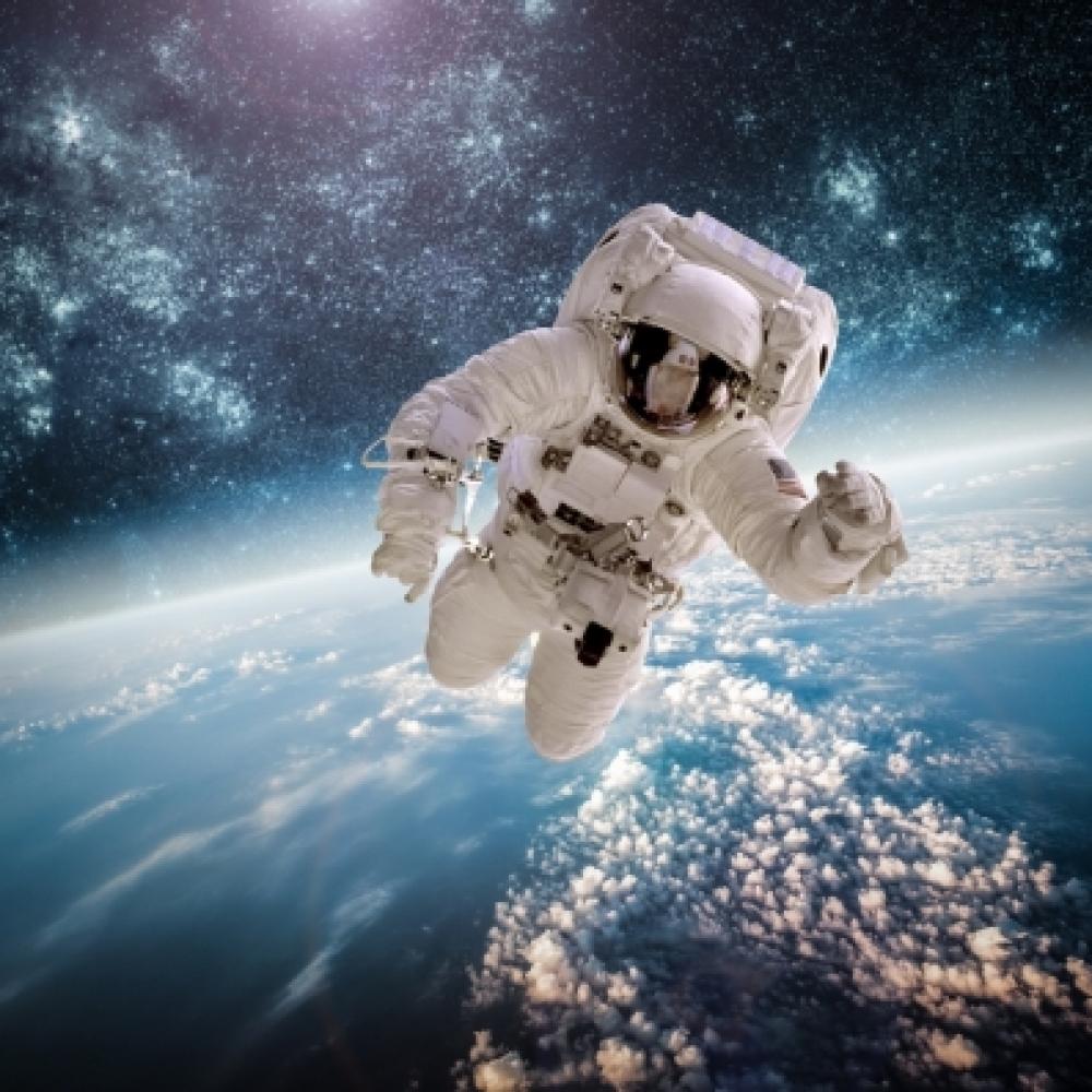 During and after space missions, astronauts experience health problems. Photo: Shutterstock